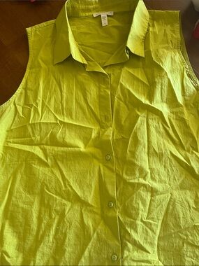 Eileen Fisher Sleeveless Button-Front Blouse in Lime